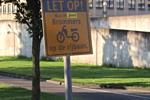 Brommers op de rondwegen in Maarssenbroek leidt tot discussie: PvdA stelt vragen